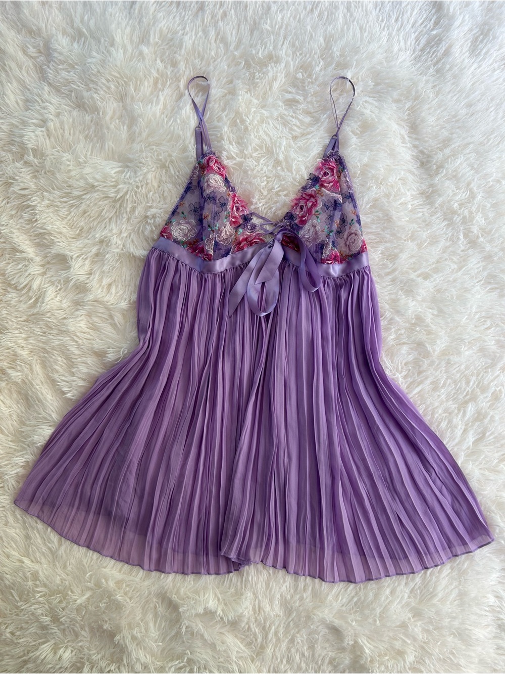 NWT Victoria’s Secret Lavender Floral Lace Pleated Babydoll Chemise L